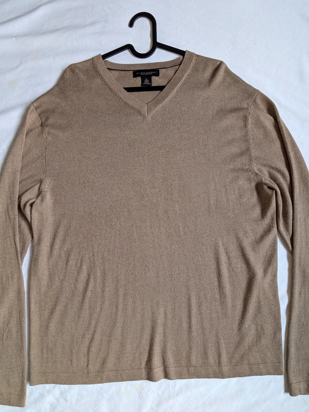 Banana Republic Men's V-Neck Sweater - Light Brown